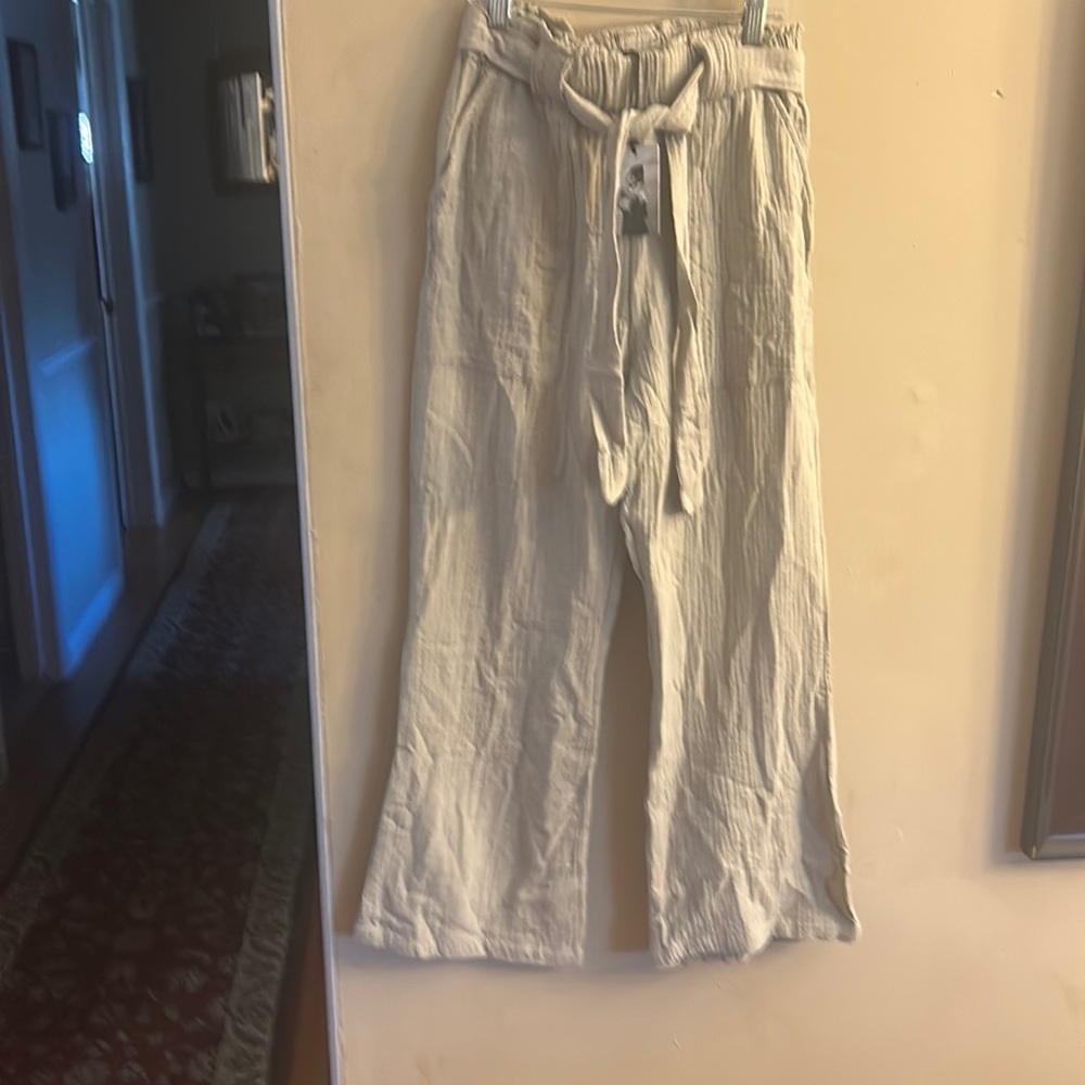 Sincerely Jules NWT Medium beige long pants with belt